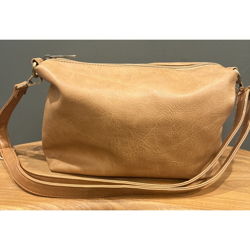 Tan Faux Leather Crossbody Bag Chevron‎ Lining Adjustable Strap Brown Messenger
